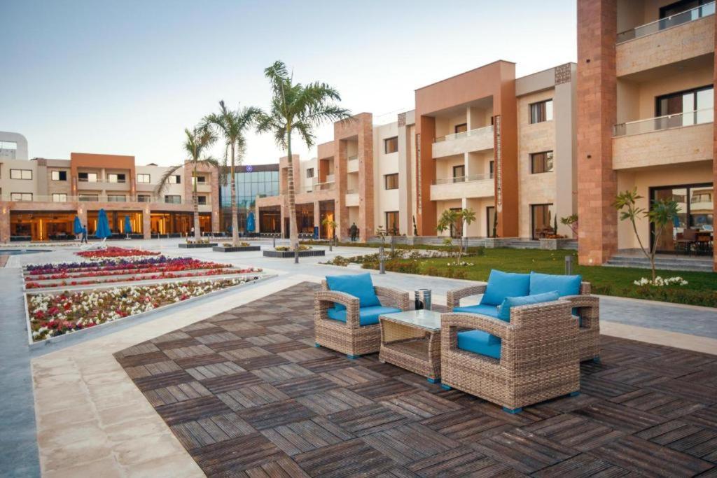 Helnan Hotel - Port Fouad Port Said Esterno foto